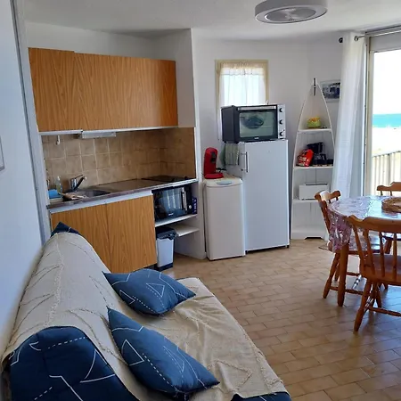 Face A La Appartement *